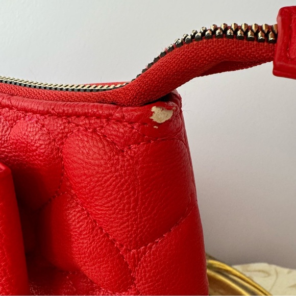 Betsey Johnson quilted hearts red Wristlet Cosmetic Bag purse oversized large - Picture 5 of 6